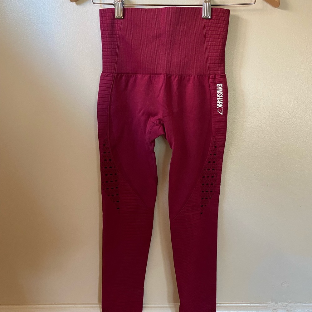 Gymshark XS Energy Seamless Leggings (Beet Red)